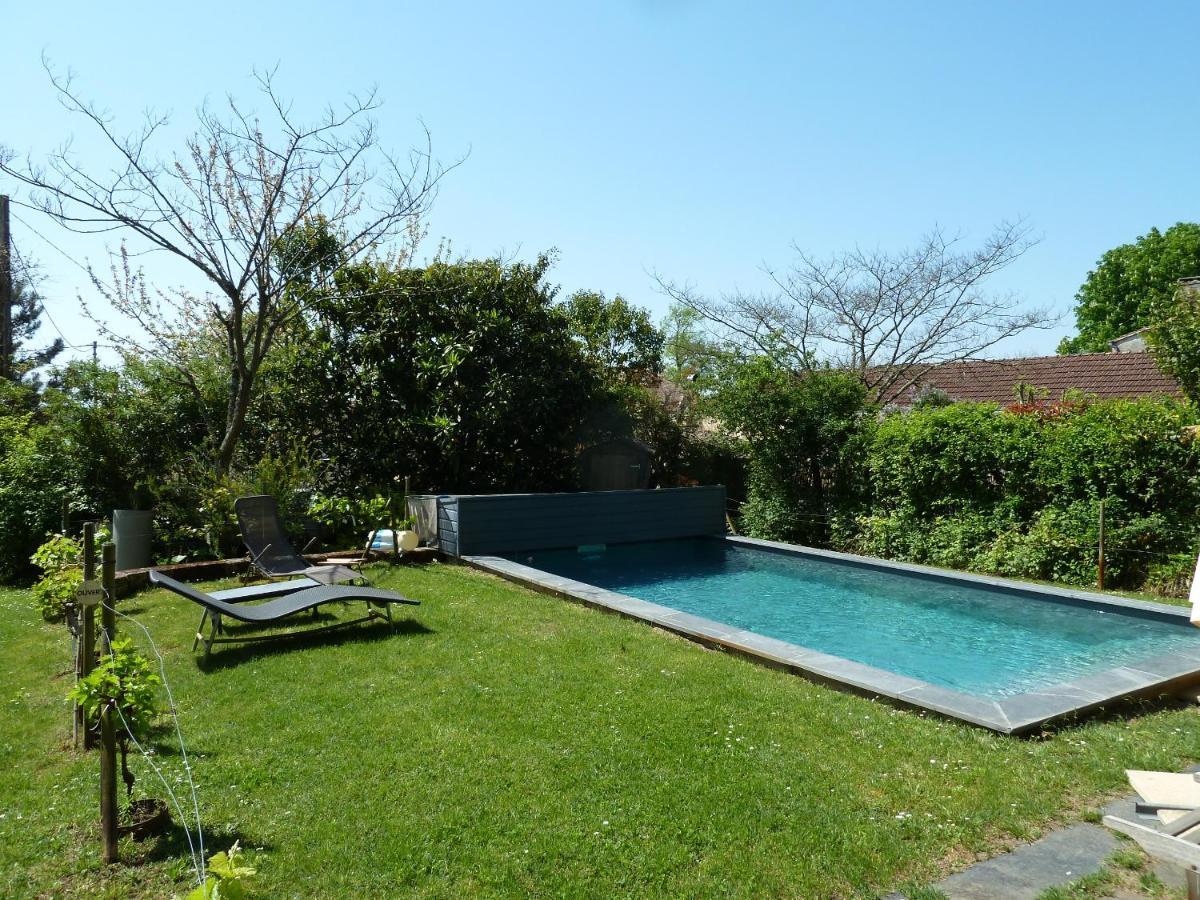 Le Pain de Lune Gîte et Chambre d'hôtes avec Piscine Bourg Extérieur photo