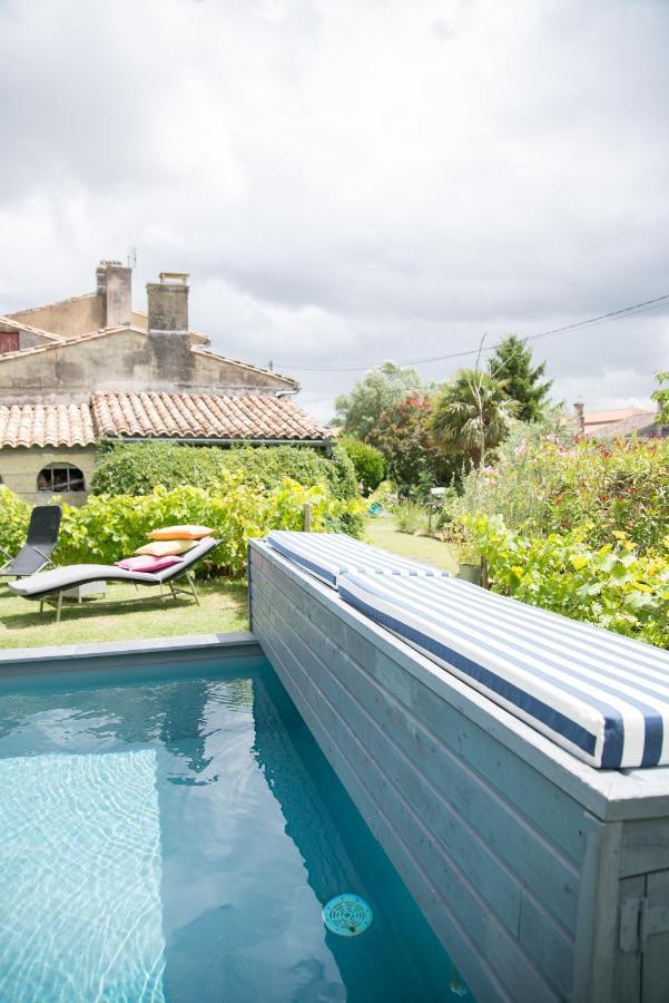 Le Pain de Lune Gîte et Chambre d'hôtes avec Piscine Bourg Extérieur photo