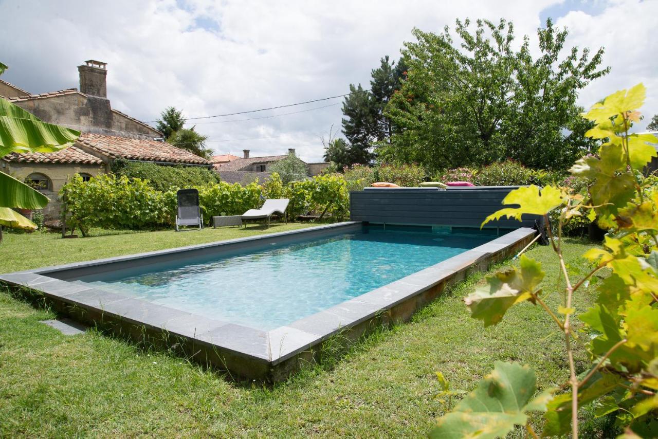 Le Pain de Lune Gîte et Chambre d'hôtes avec Piscine Bourg Extérieur photo